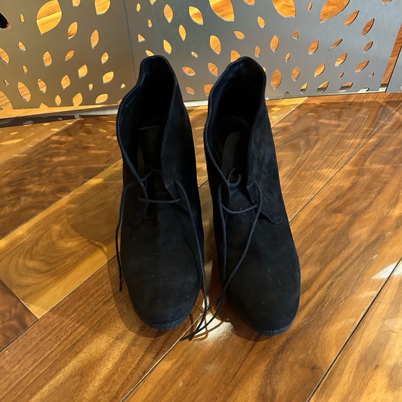 J crew women’s ankle bootie - Picture 2 of 7